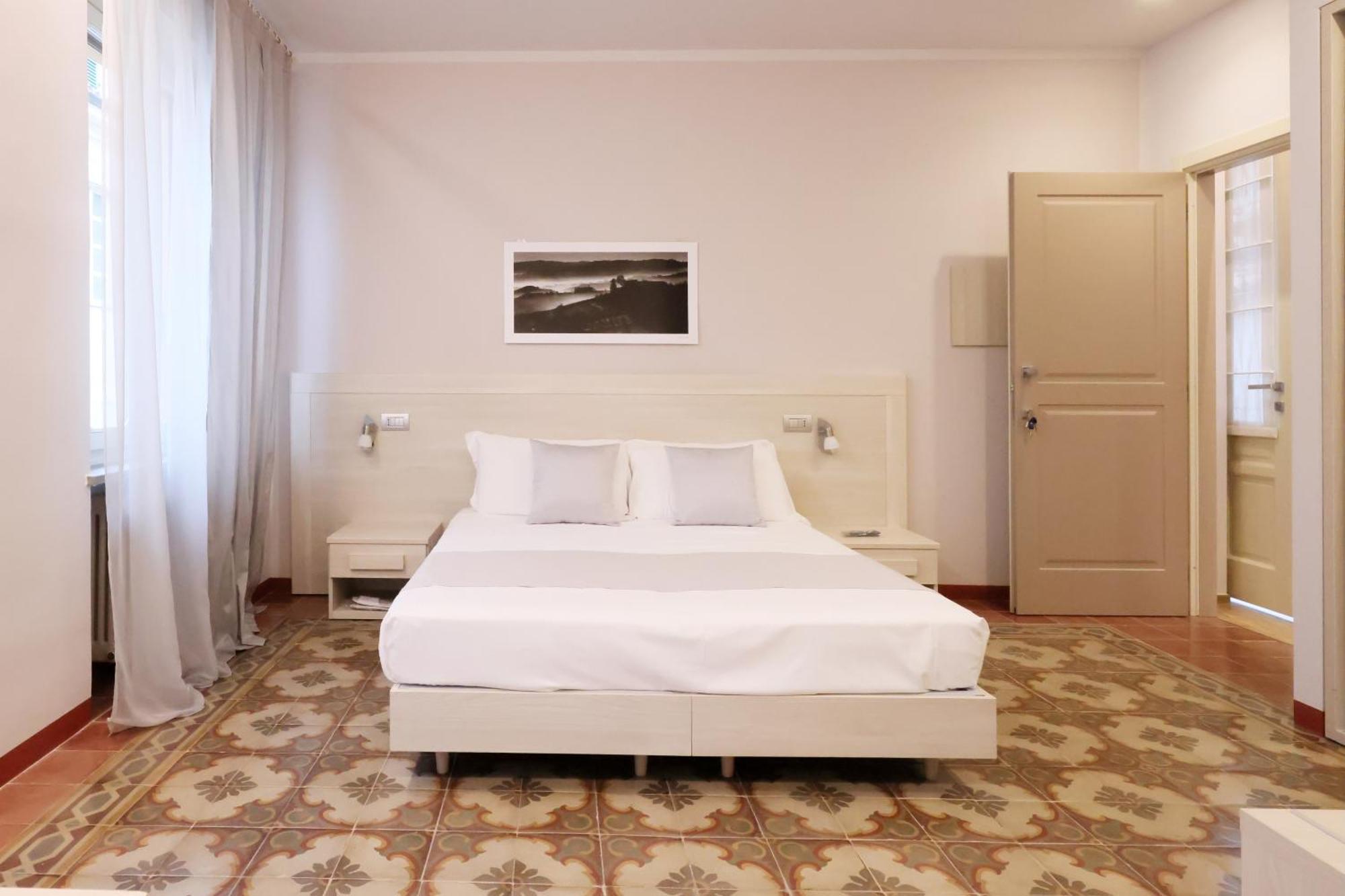 Palazzo Belli Bed and Breakfast Alba  Eksteriør billede