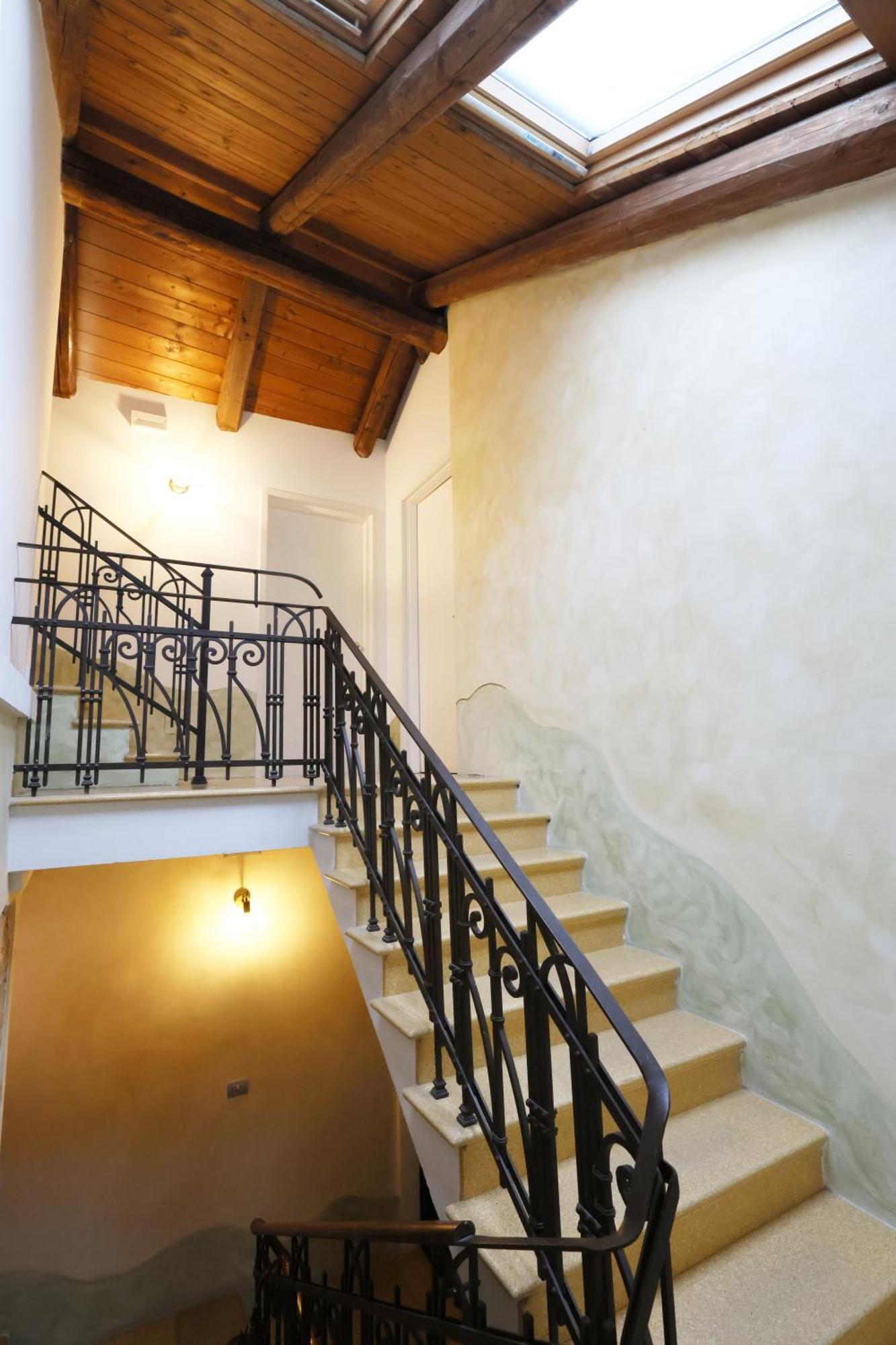 Palazzo Belli Bed and Breakfast Alba  Eksteriør billede